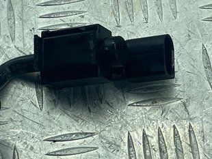 Клапан електромагнітний 037906283C Volkswagen Touareg