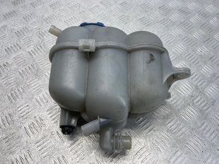 Расширительный бачок 4M0121405J Audi Q7 Audi Q7