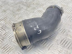 Патрубок інтеркулера 31338545 Volvo XC90