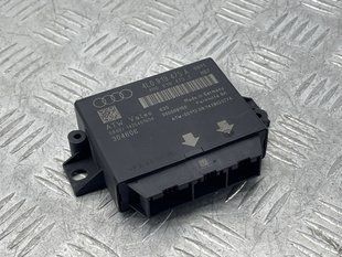 Блок керування парктроніками 4L0919475A Audi Q7