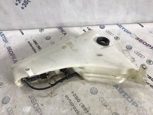 Бачок омивача скла 8T0955453B Audi A4