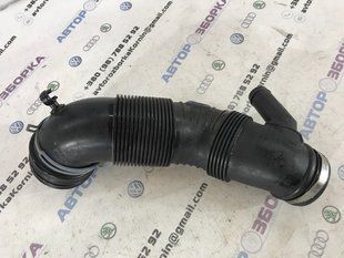 Патрубок воздушного фильтра 5N0129656 Volkswagen Tiguan