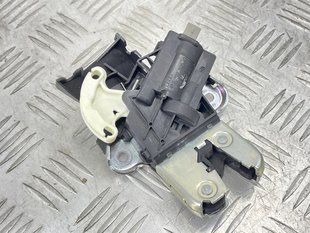 Замок кришки багажника 4F5827505D Volkswagen CC