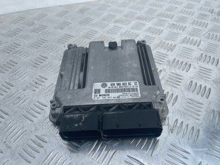 Блок керування двигуном 03H906023BC Volkswagen Touareg