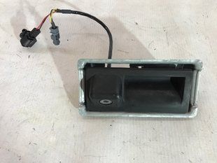 Кнопка замка крышки багажника с камерой 3C9827566A Volkswagen Touareg