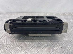 Інформаційний дисплей 4M0857273A6PS Audi Q7