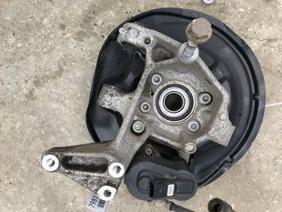 Поворотный кулак / Цапфа с подшипником 3C0505435G Volkswagen Tiguan