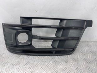 Решетка воздухозаборника переднего бампера s-line левая 4M0807681EGXE Audi Q7 Audi Q7