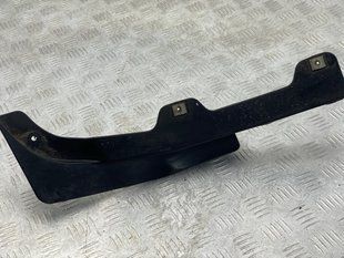 Спойлер колесной акри / Брызговик 8R0853887B Audi Q5