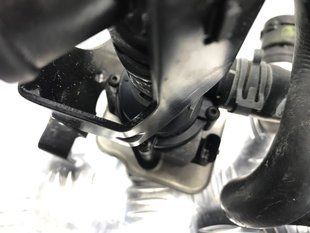 Додатковий насос охолоджуючої рідини 06H121601N Audi A6 Audi A7 Sportback, Audi Q5 PHEV, Audi S7 Sportback, Audi A4, Audi A4 Allroad, Audi A5, Audi A5 Sportback, Audi A6, Audi A6 Allroad, Audi A7, Audi A8, Audi Q5, Audi Q5 Sportback, Audi Q7, Audi R8, Audi S4, Audi S5, Audi S5 Sportback, Audi S6, Audi SQ5, Audi SQ5 Sportback