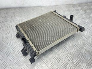 Радиатор охлаждения двигателя дополнительный 7L8121212A Audi Q7