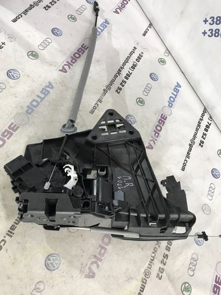 Замок дверей 31316688 Volvo XC60