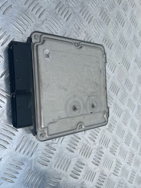 Блок управления двигателем 03H906023BC Volkswagen Touareg