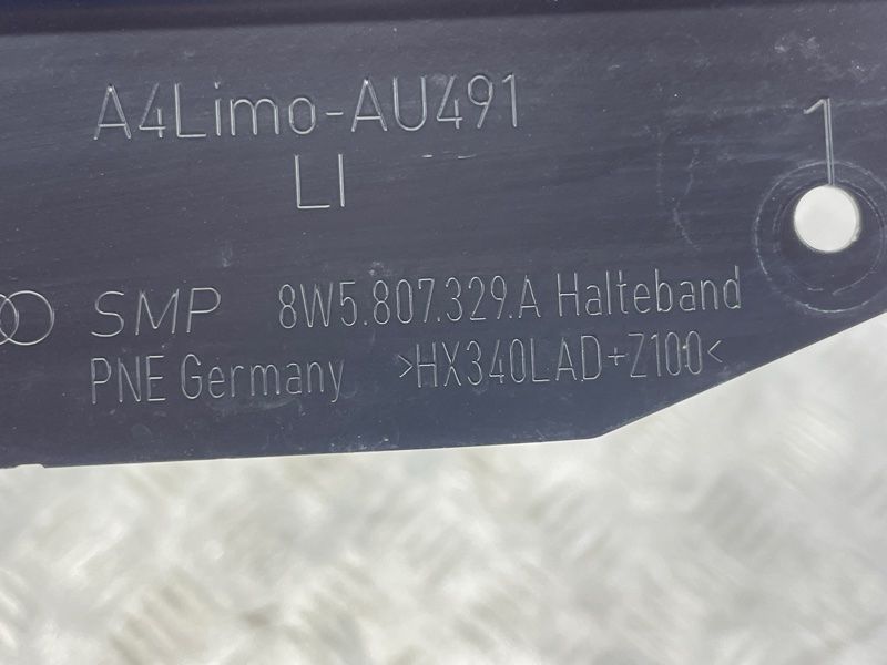 Кронштейн заднего бампера 8W5807329A Audi A4