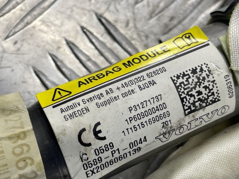Шторка безпеки бічна / Airbag 31271737 Volvo XC60