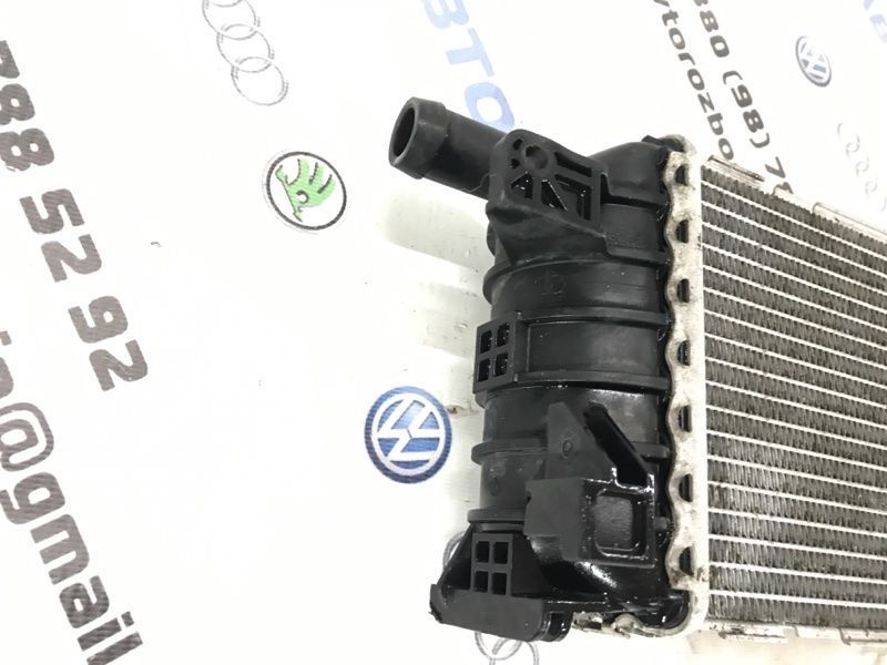 Радіатор інтеркулера 8K0145804E Audi A6