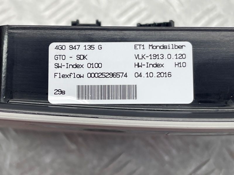 Плафон освещения салона 4G0947135GET1 Audi A6