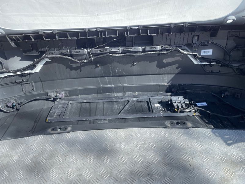 Бампер 40002104 Polestar 2