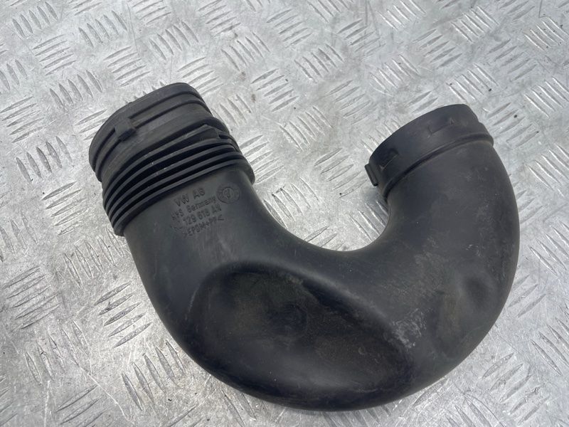 Патрубок повітряного фільтра 1K0129618AN Volkswagen CC