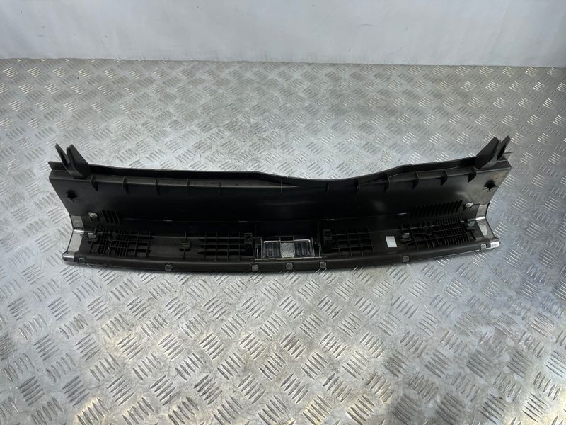 Накладка замка багажника 4G8863471 Audi A7