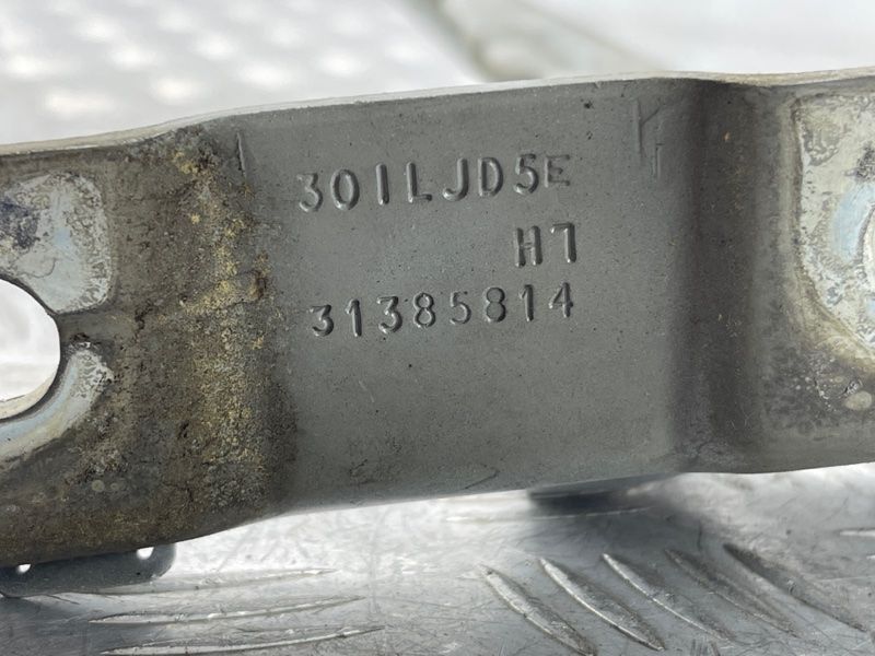 Петля капота 31385814 Volvo XC60