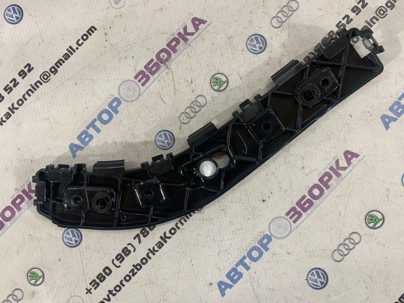 Кронштейн заднього бампера KT4B17E851A Ford Edge