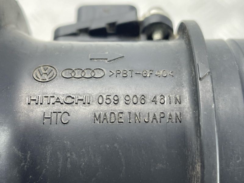 Датчик масового потоку повітря (MAF) Volkswagen Touareg