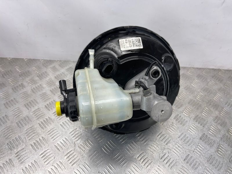 Вакуумний підсилювач гальм 7L8612101M Audi Q7
