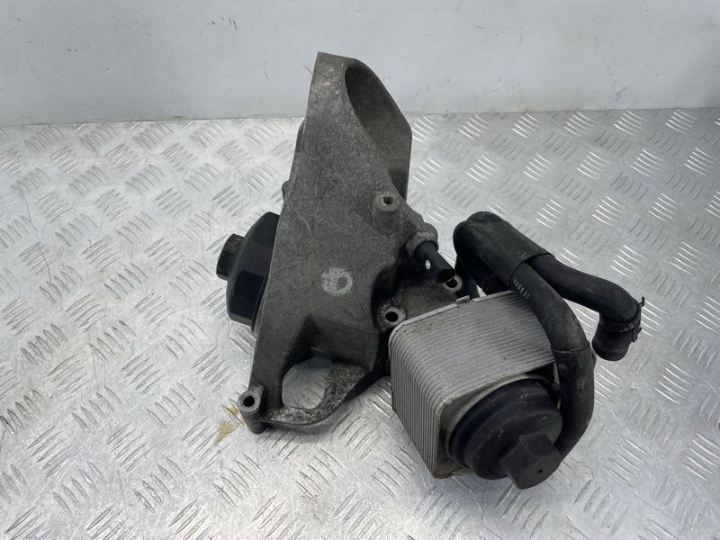 Корпус масляного фильтра 022199354L Volkswagen Touareg