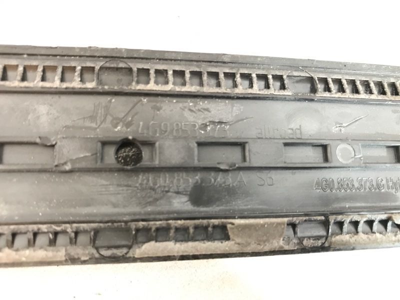 Накладка порога 4G0853375K Audi A6