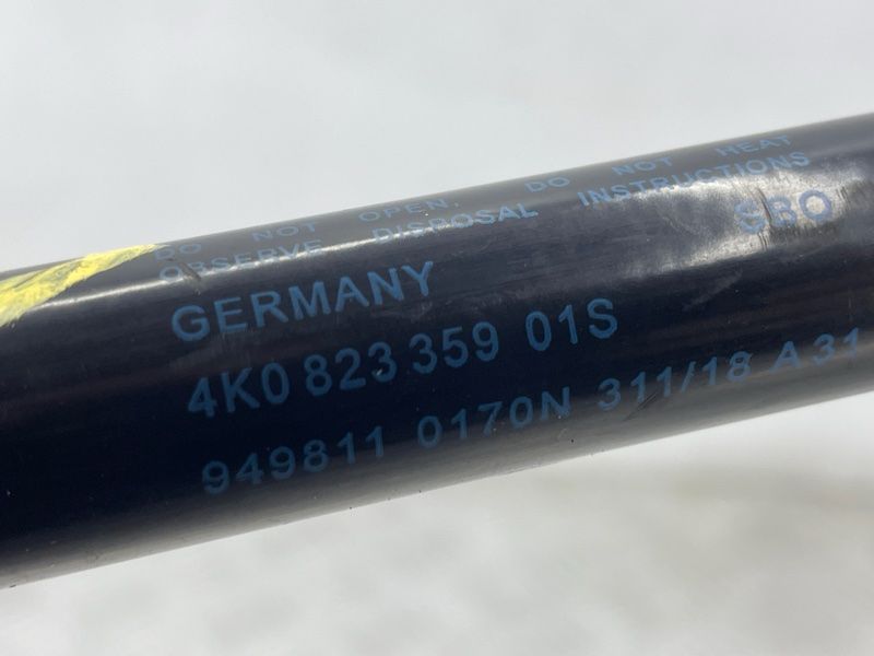 Газовий упор капота 4K0823359 Audi A6