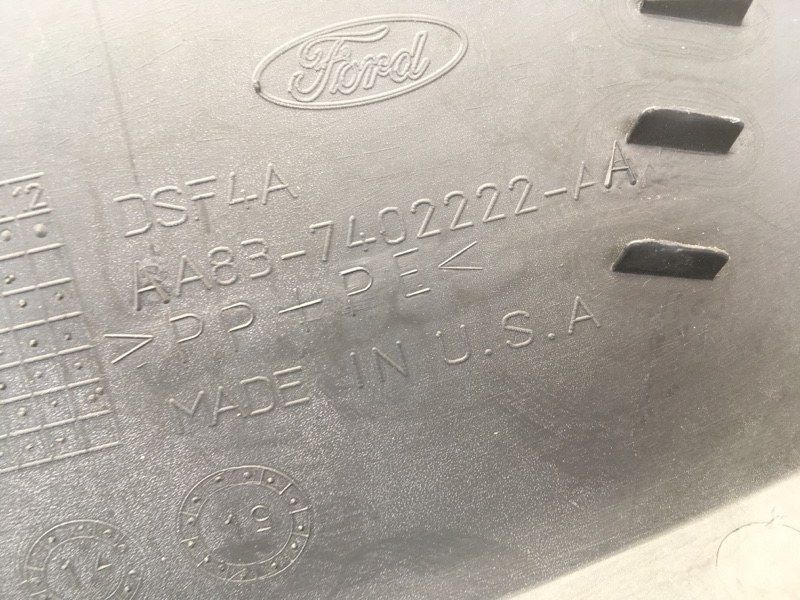 Водовідвідний щиток Ford Flex