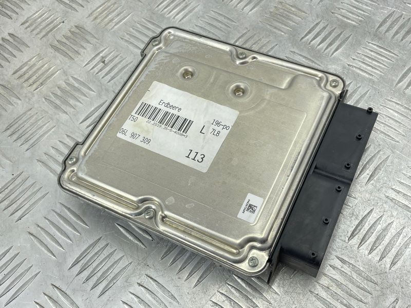 Блок управления двигателем 06L907309 Audi A4