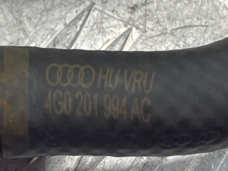 Патрубок Audi A6