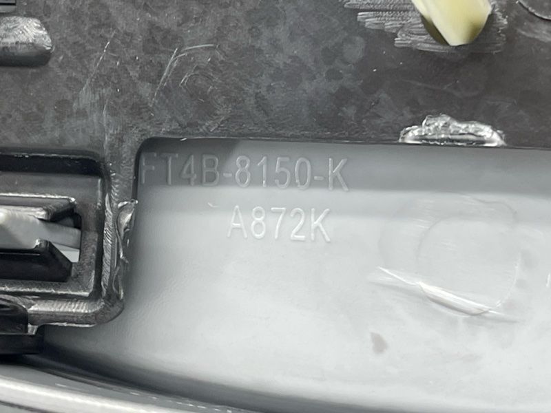 Решетка радиатора Ford Edge