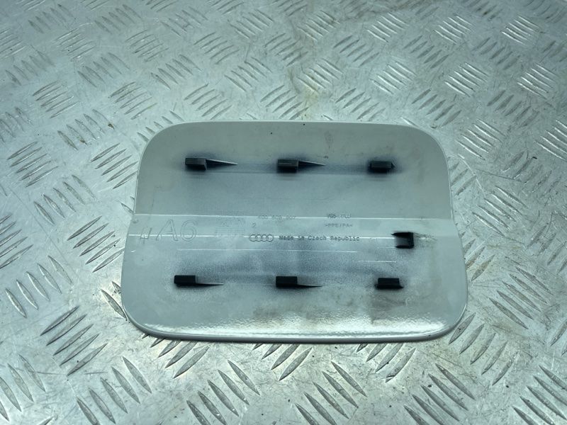 Корпус лючка кришки паливного бака в зборі 4G0809907 Audi A6