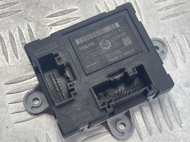 Блок управления двери 31343030 Volvo XC60