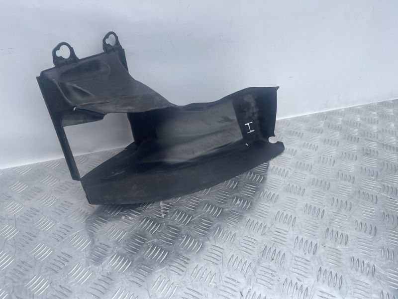 Повітропровід 4F0145334G Audi A6