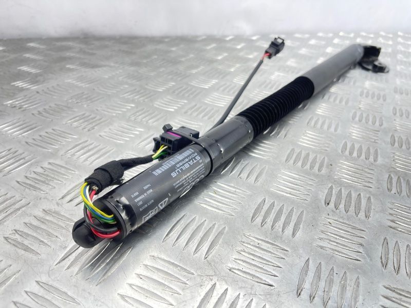Привідний блок кришки багажника 4G8827852F Audi A7