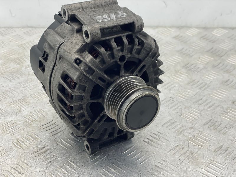 Генератор 06H903018L Audi A6