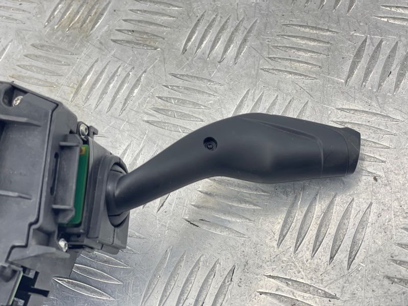 Переключатель указателей поворота EG9T13335AAW Ford Edge