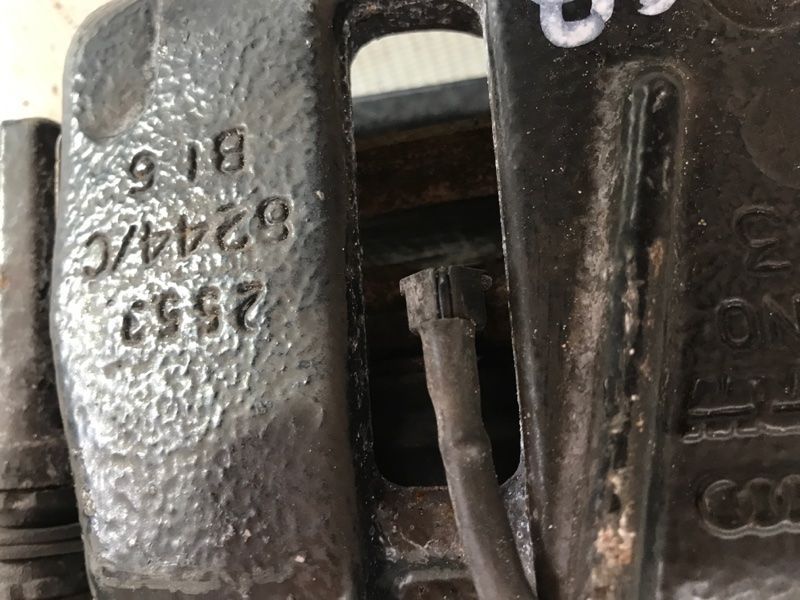 Супорт гальмівний 4H0615404B Audi S8