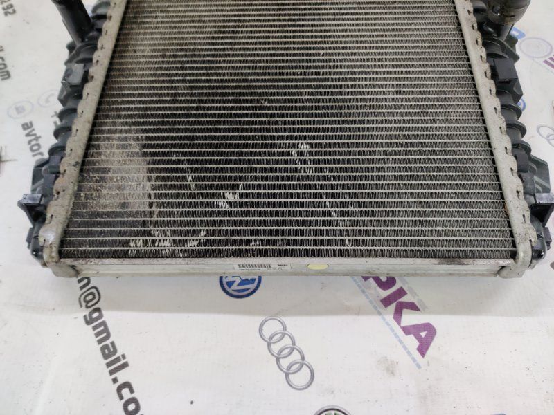 Радіатор охолодження двигуна додатковий 7L8121212A Audi Q7