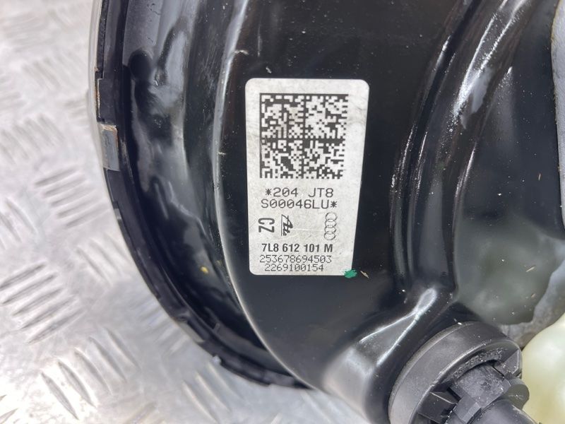 Вакуумний підсилювач гальм 7L8612101M Audi Q7