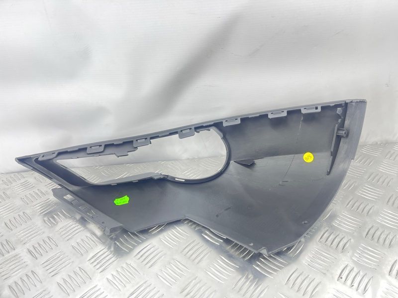 Спойлер переднего бампера 4L0807062D Audi Q7