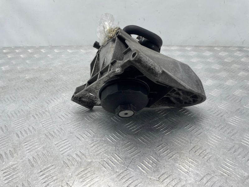 Корпус масляного фильтра 022199354L Volkswagen Touareg