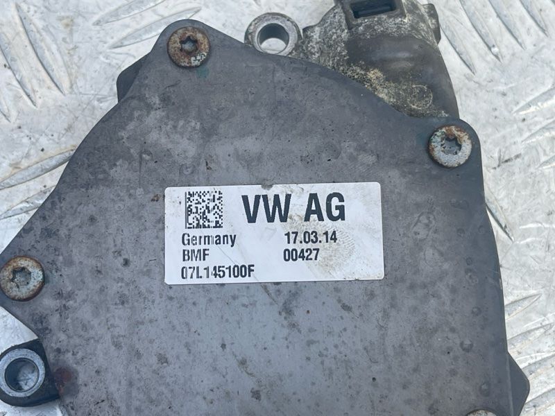 Вакуумний насос 07L145100F Audi S8