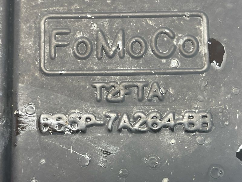 Кришка BB5P7A264BB Ford Fusion
