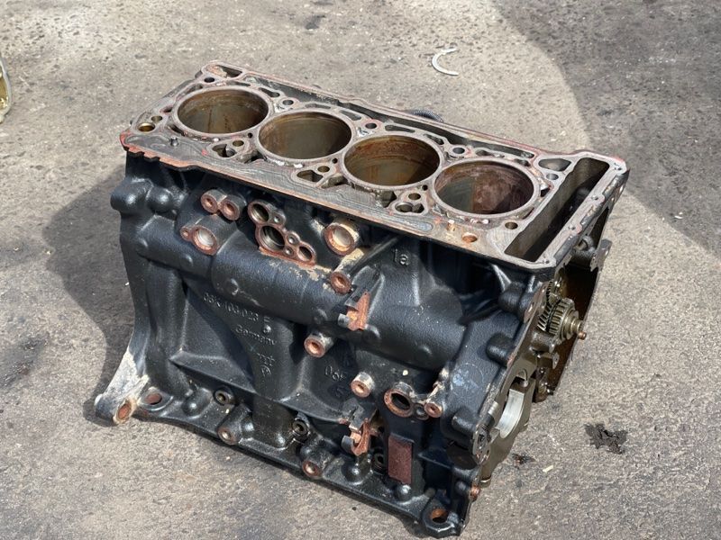 Блок циліндрів Volkswagen Passat