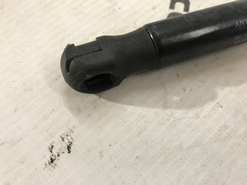 Газовий упор капота 30784935 Volvo XC60